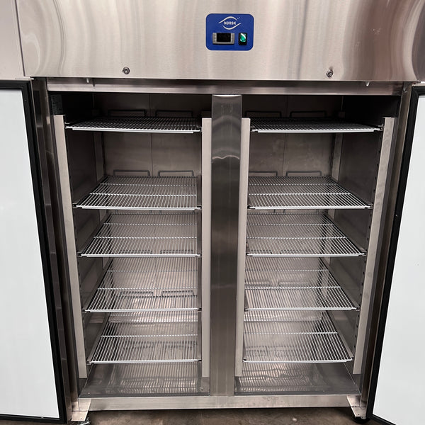 Norsk GN NSK-1410TN Upright Fridge