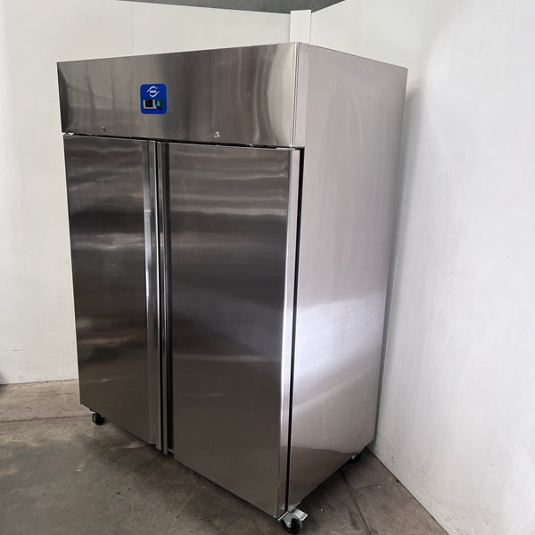 Norsk GN NSK-1410TN Upright Fridge