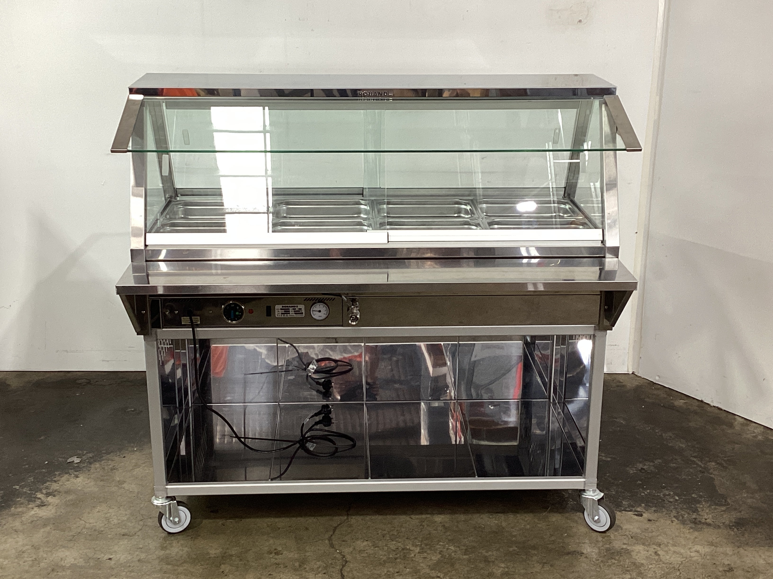 Roband E24 Heated Display with Stand + Sneeze Guards