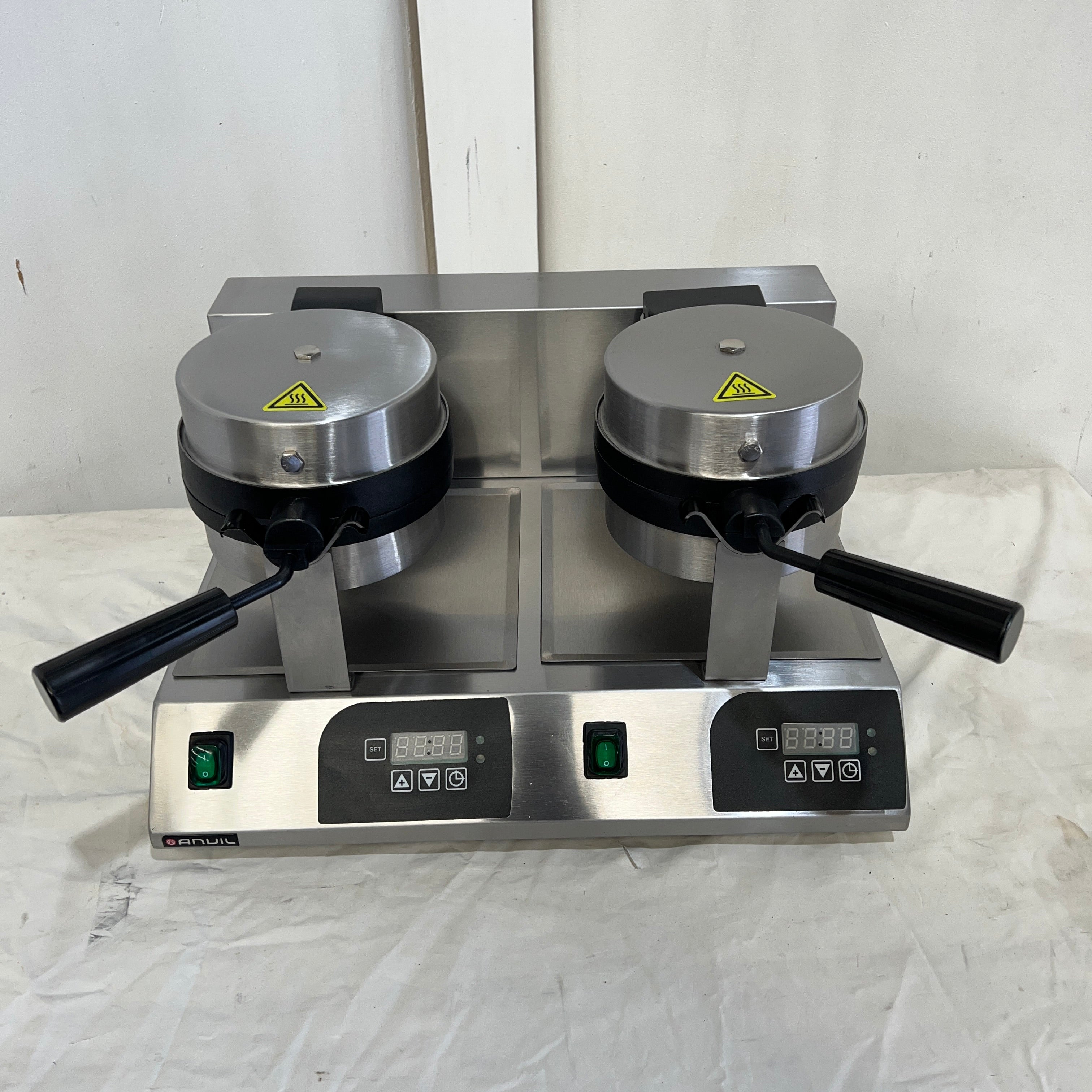 Anvil WBA1002 Waffle Iron