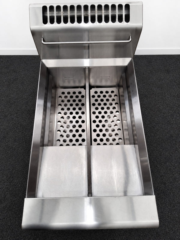 Waldorf FN8226G Fryer