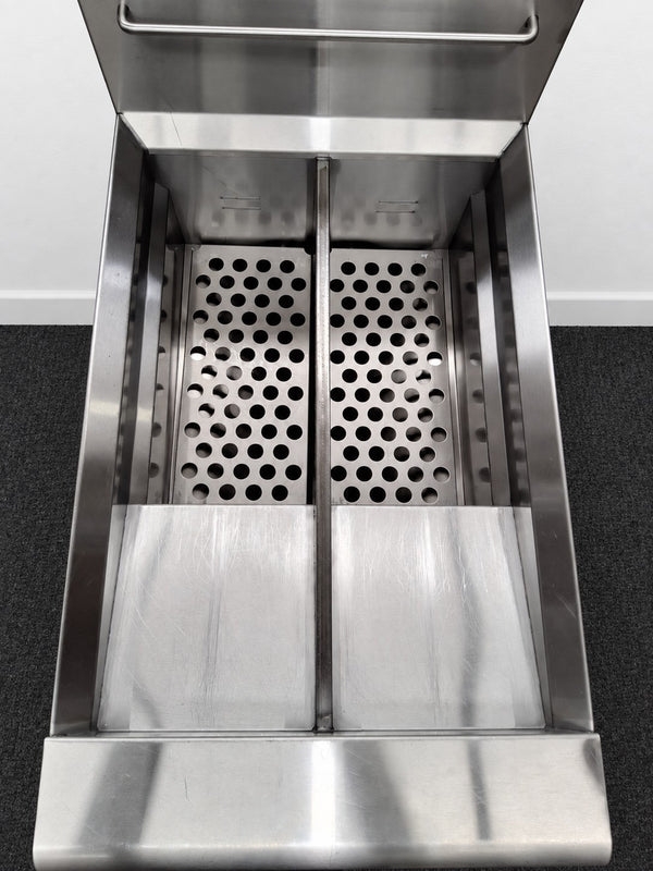 Waldorf FN8226G Fryer