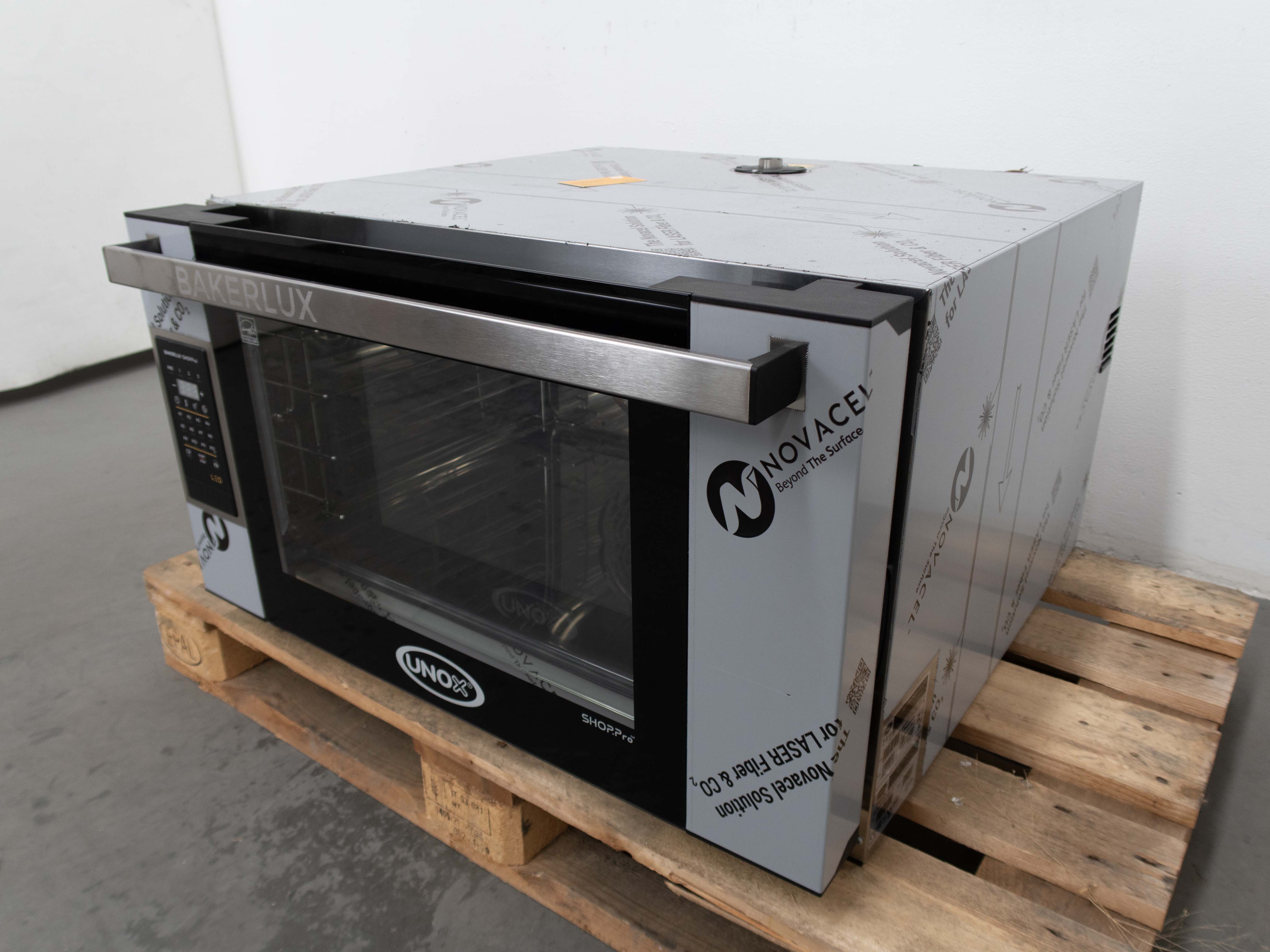 Unox XEFR-04EU-ELVD Convection Oven