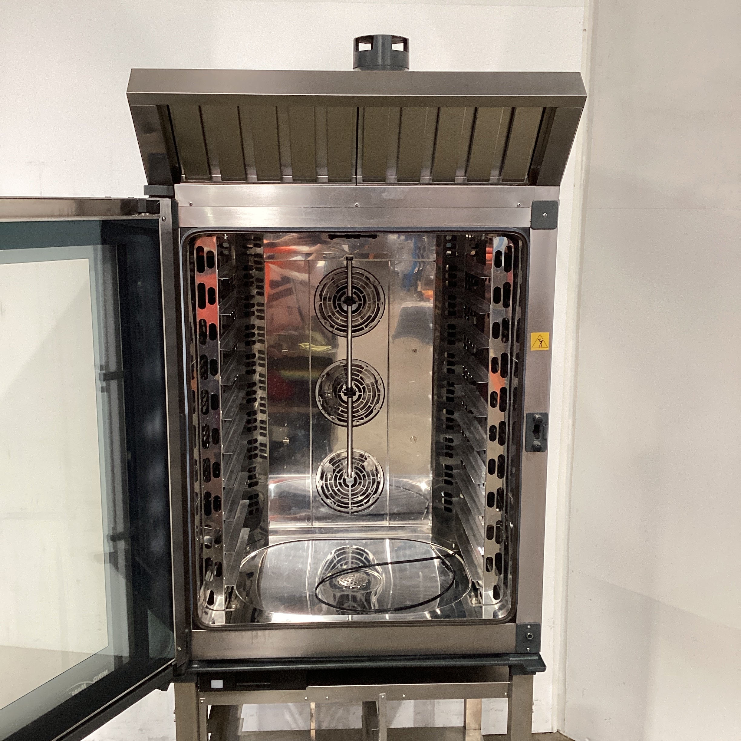 Unox XEBC-10EU-EPRM Combi Oven & Exhaust Canopy