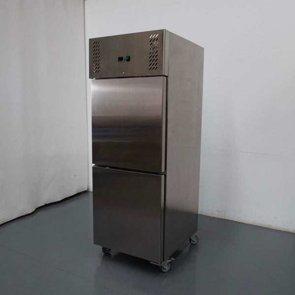 Federal XURC650S1V Upright Fridge