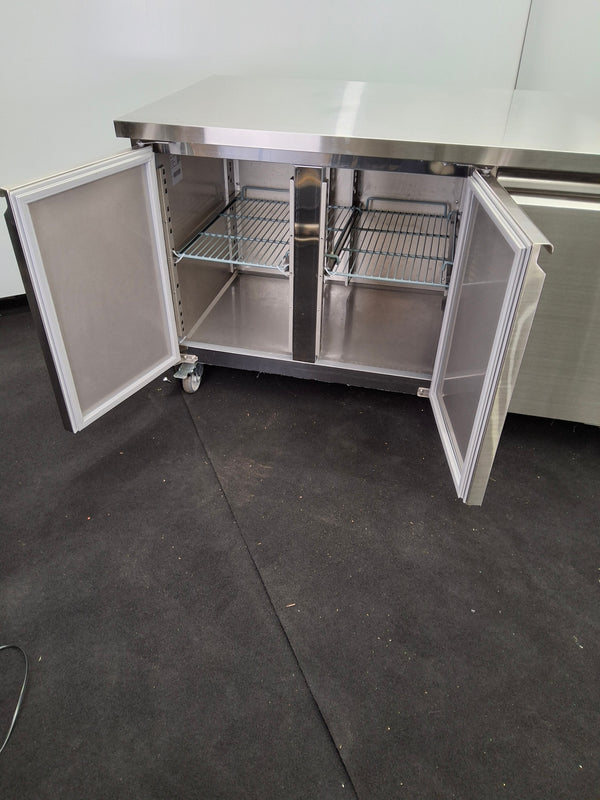 FED-X XUB7C18S3V Undercounter Fridge