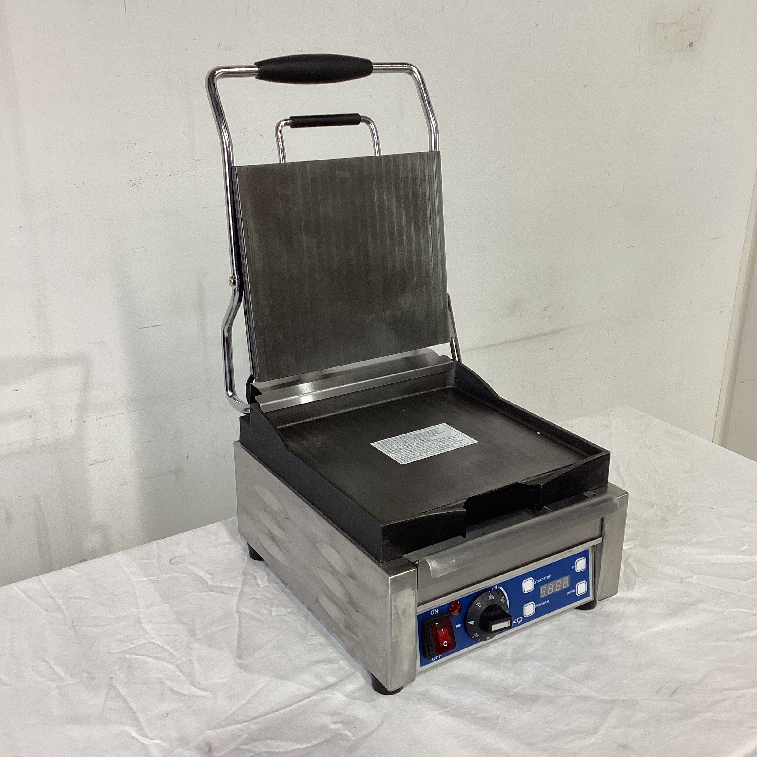 Birko 1002101 Contact Grill