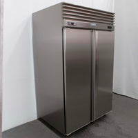 Artisan M1722	Upright Fridge/Freezer