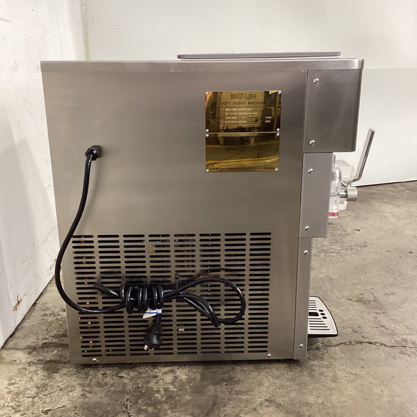 Brullen Baby Brullen Gravity Feed Ice Cream Machine