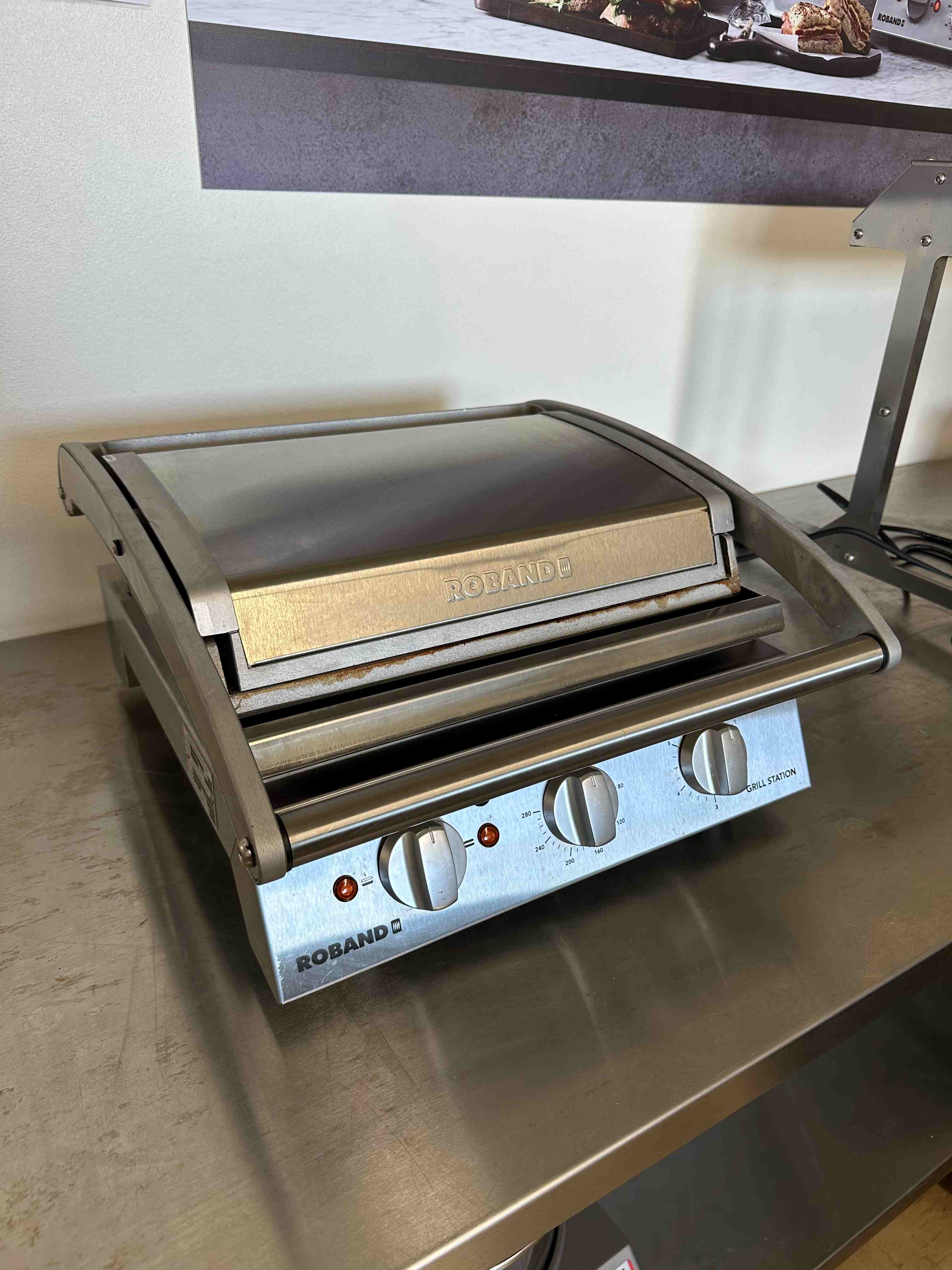 Roband GSA610S Grill Station