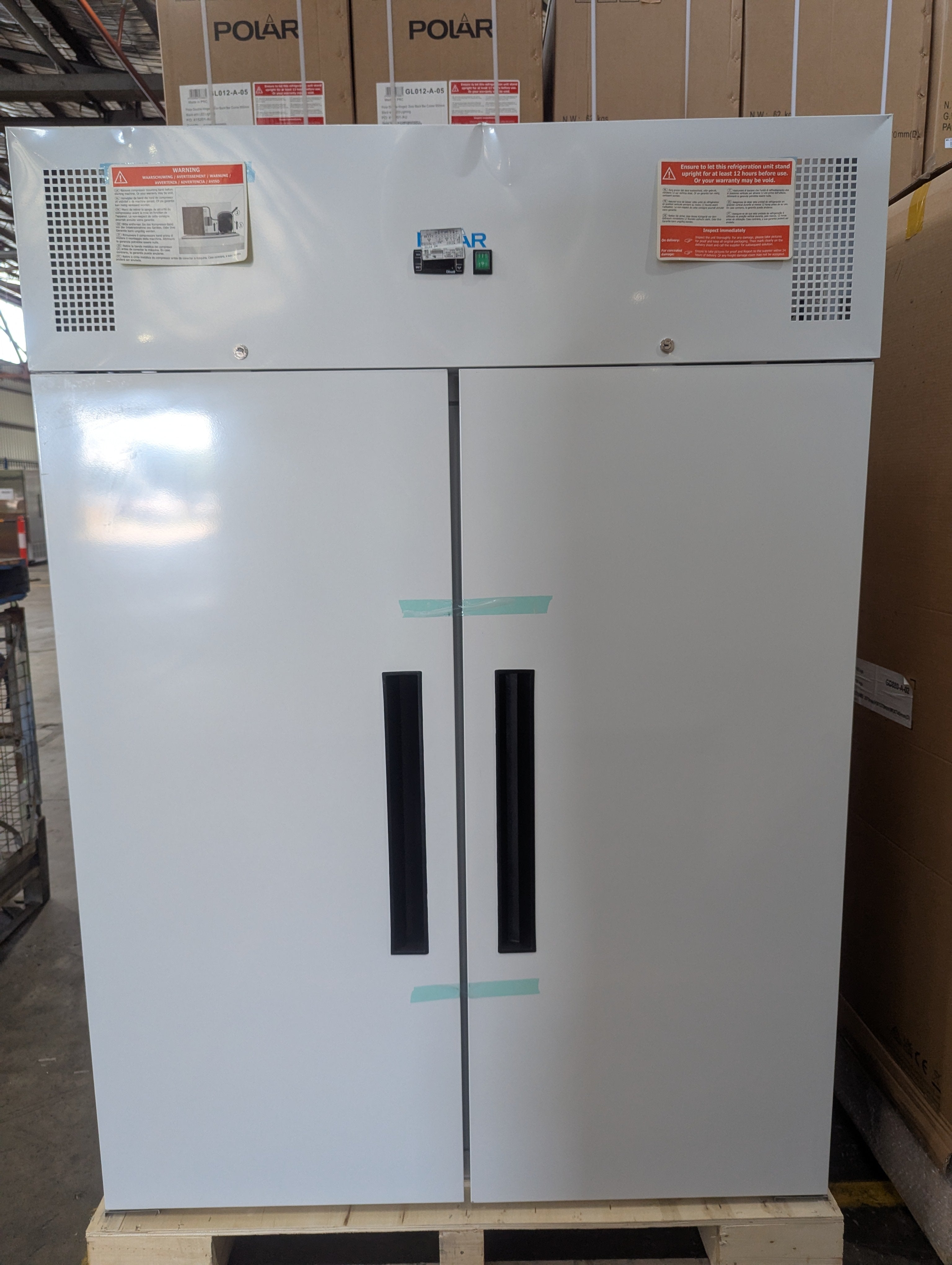 Polar DL897-A G-Series 2 Door Upright Freezer