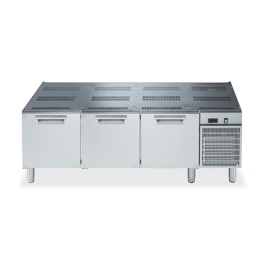 Electrolux Professional 700XP E7TTCECOMKN - Three Door Refrigerated Base