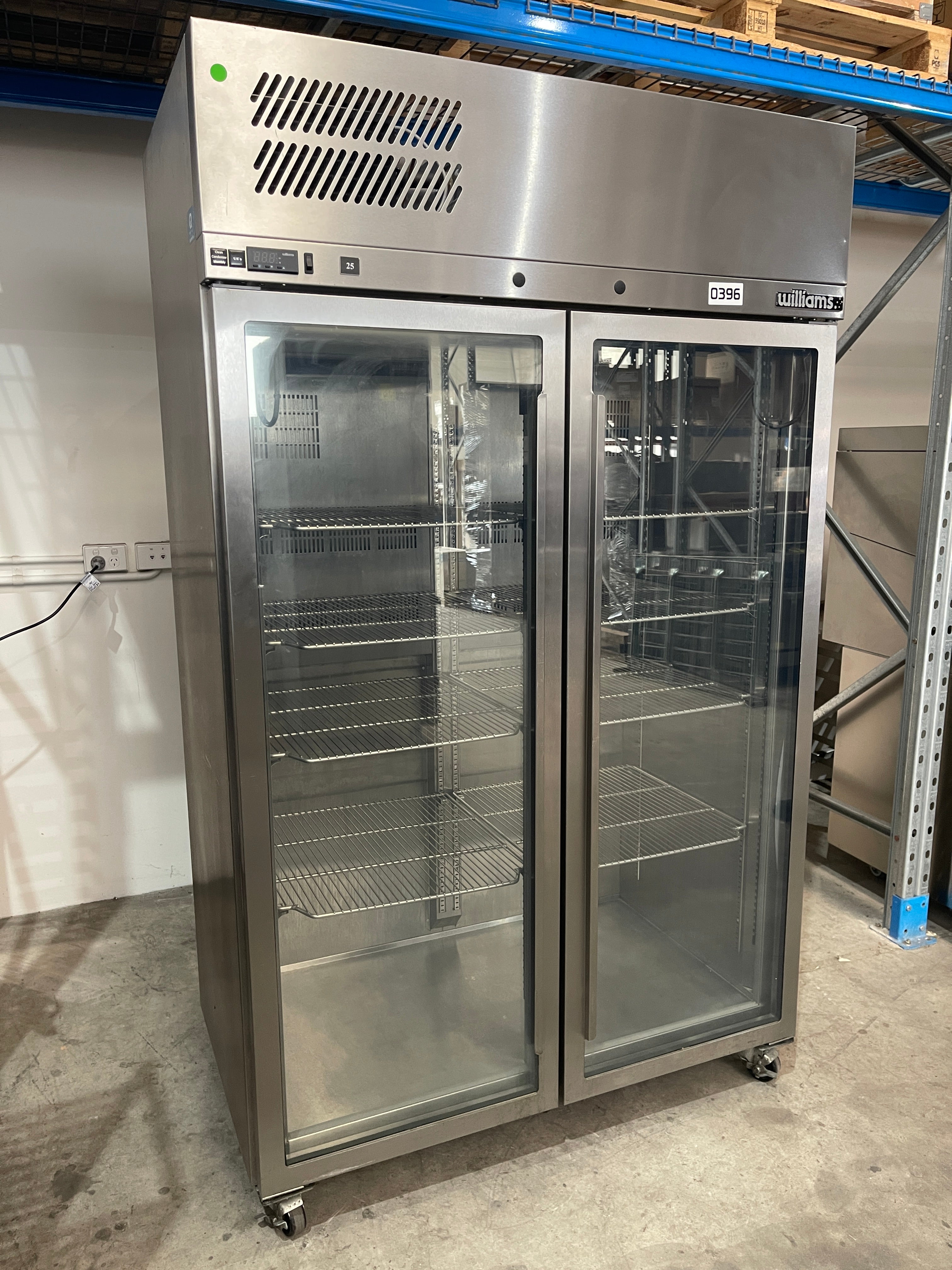 Williams HPS2GDSS-0H0 2 Door Upright Fridge