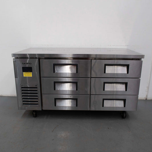 Skipio SUR15-3D-6 Undercounter Bench Fridge Draws