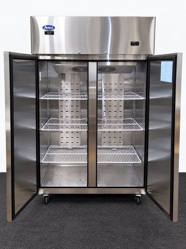 Atosa YBF9219 Upright Freezer