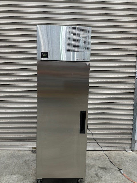Skope PG100 Peagasus Upright Freezer