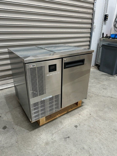 Skope Pegasus PG100HC 1 Door Undercounter Fridge