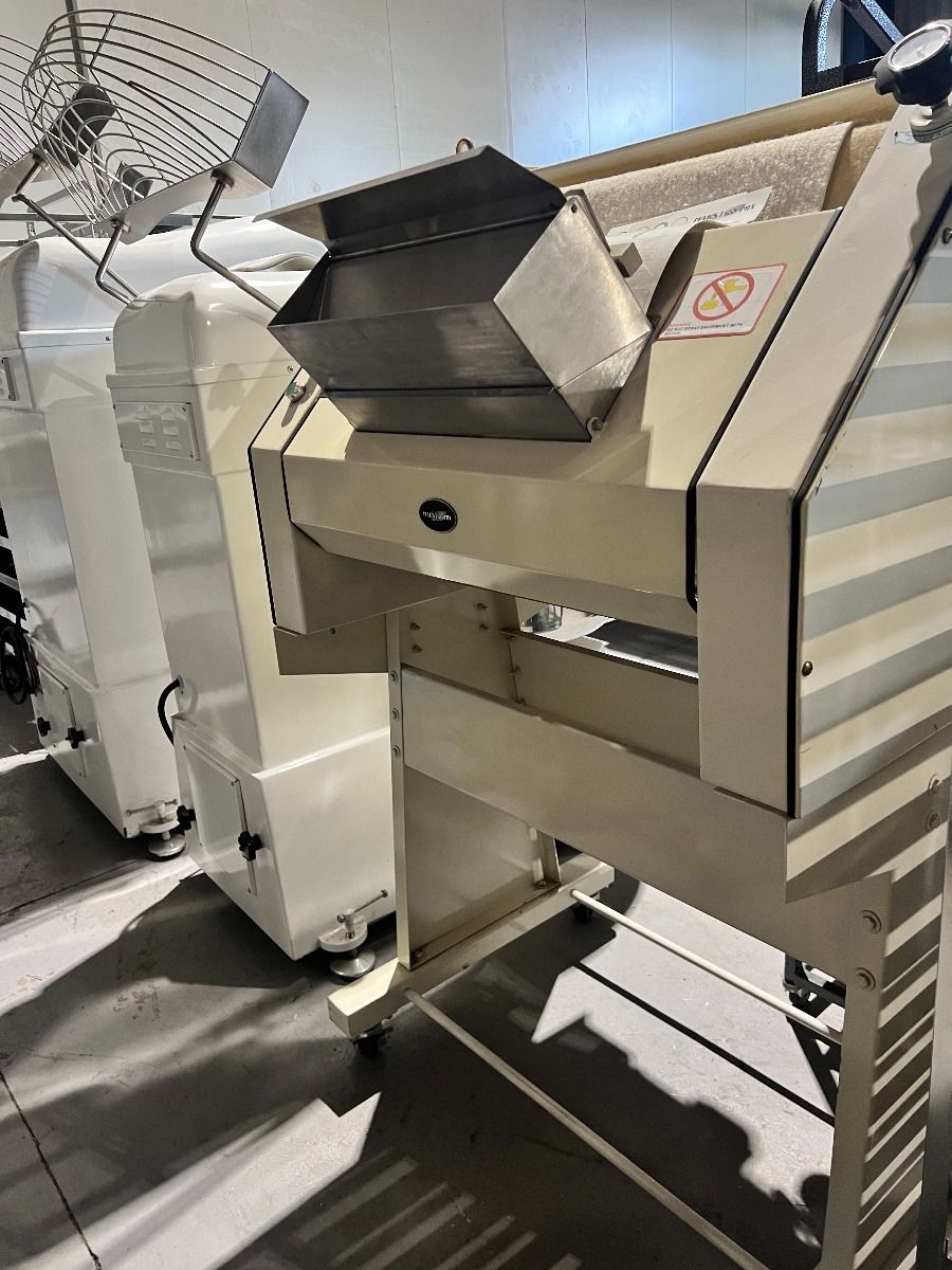 Maestro Mix ROL-MOL 750 French Roll Moulder