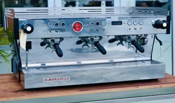 La Marzocco Linea PB 3 Group Coffee Machine