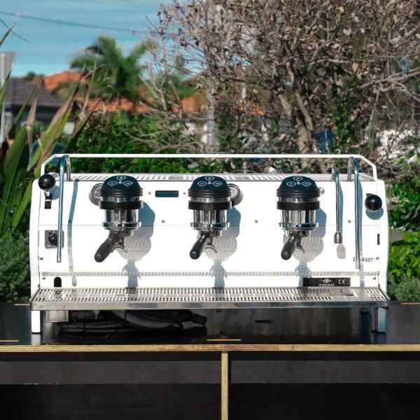 La Marzocco Strada AV 3 Group Coffee Machine