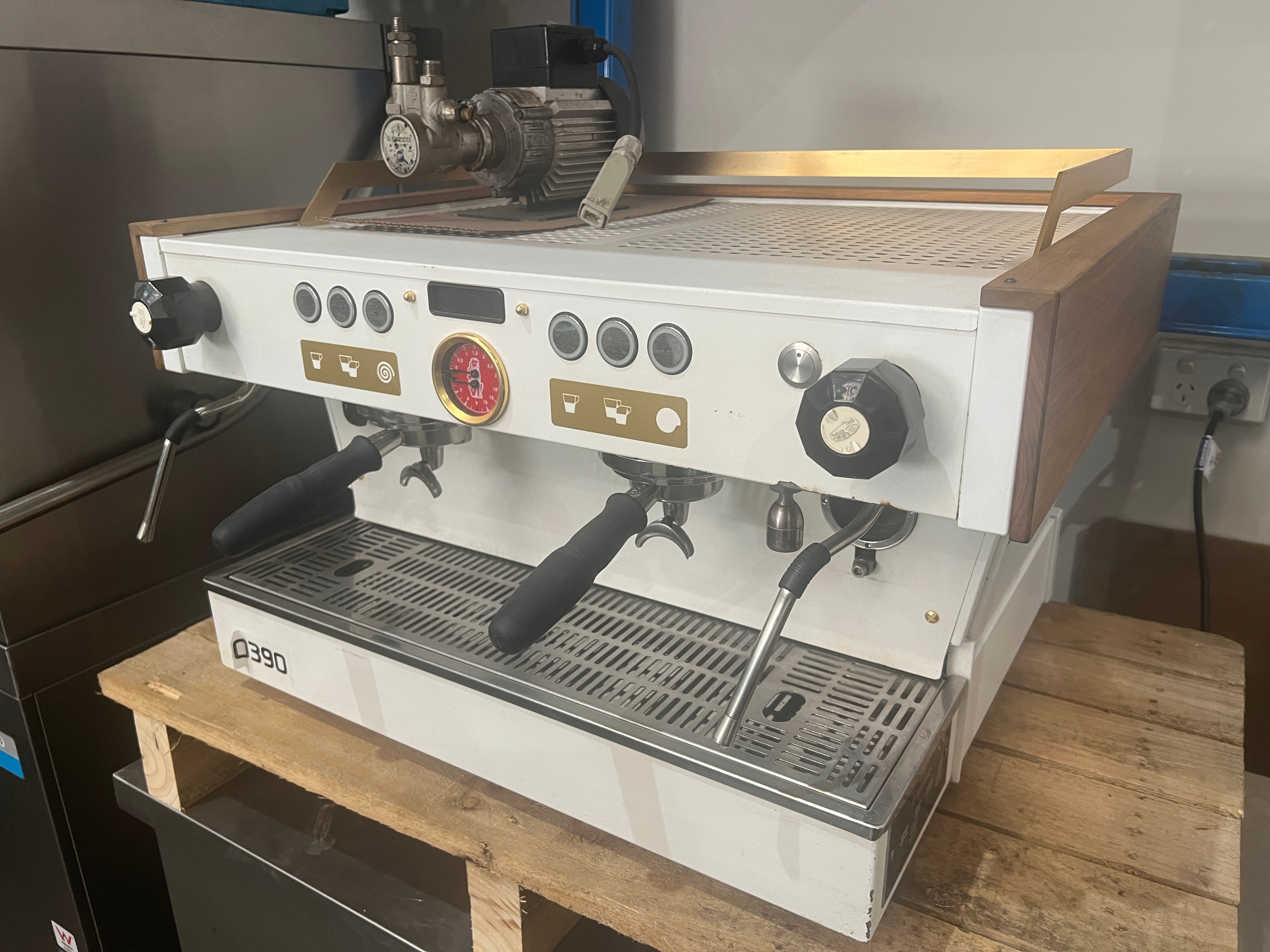 La Marzocco Linea PB 2 Group Coffee Machine