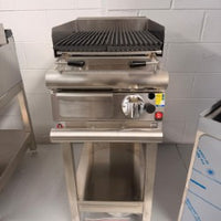 Baron Q70SGL/G403 + 70CAV4 1 Burner Gas Lava Rock Chargrill + Stand