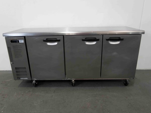 Panasonic SUR-1861HP Undercounter Fridge (3)