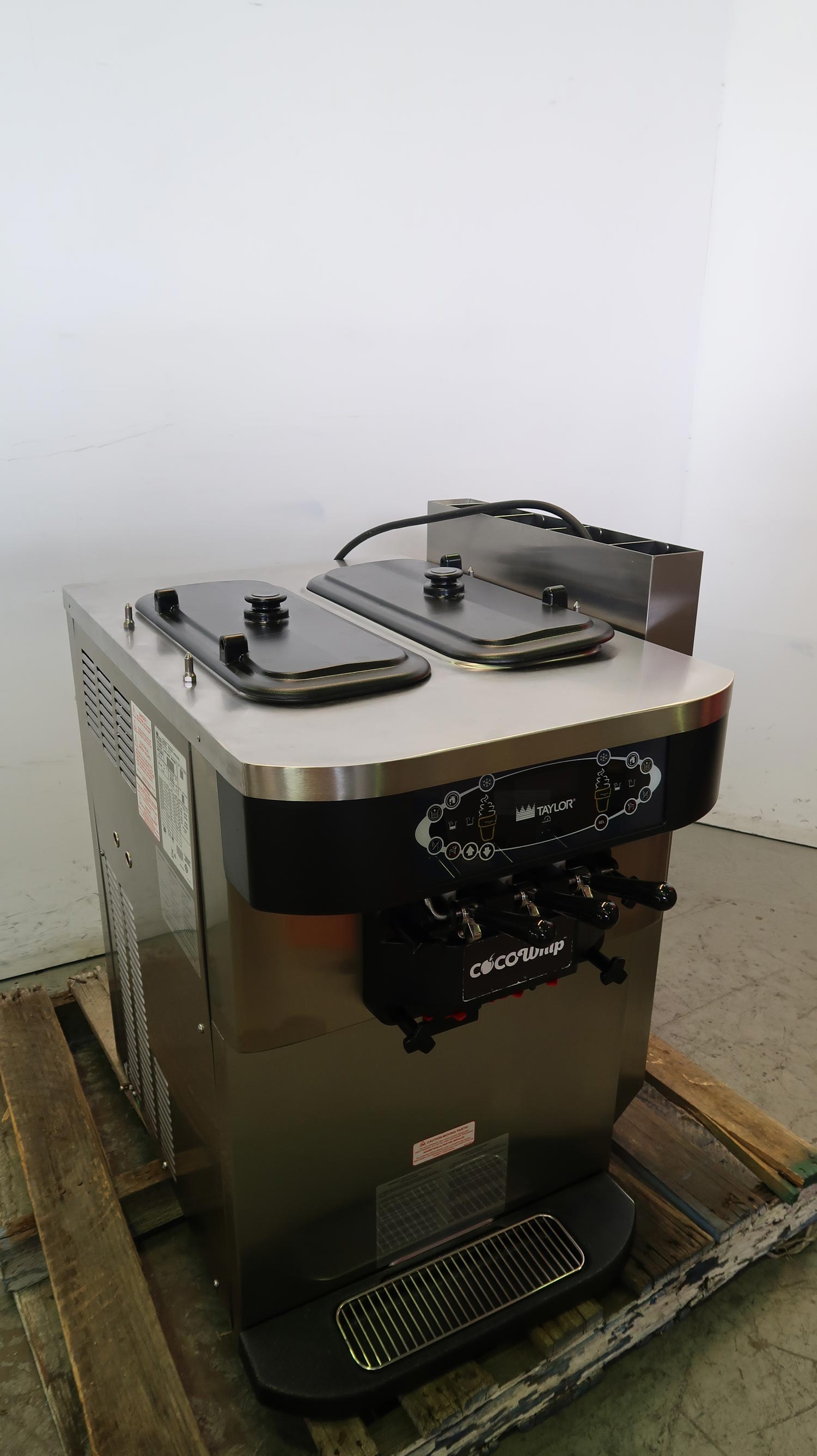 Taylor C722-40 - Ice Cream Machine (1)