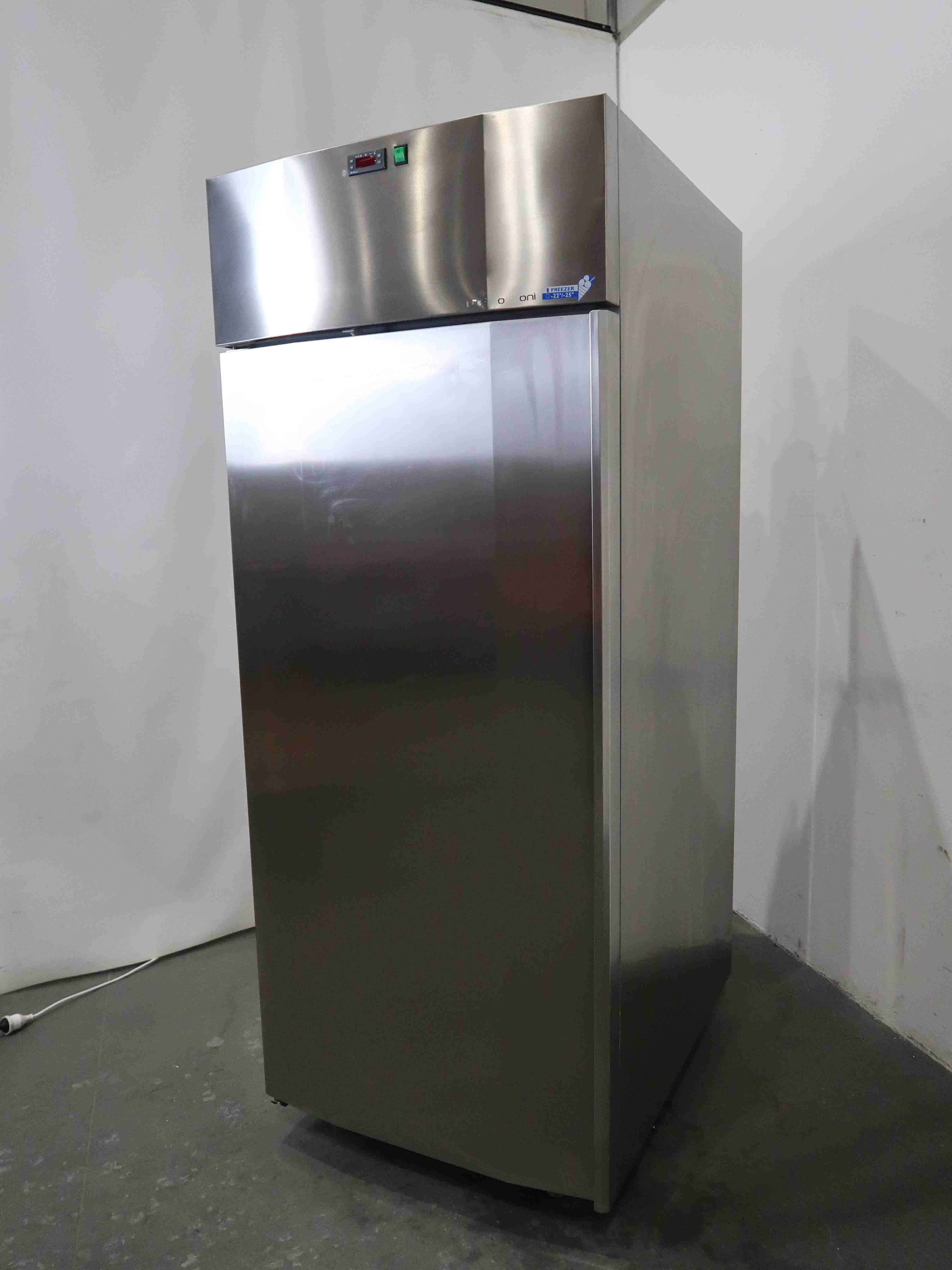 Longoni XGN 900 - Upright Freezer (3)