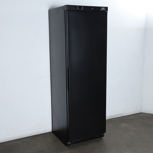 Nisbets FB048-A - Upright Fridge (2)