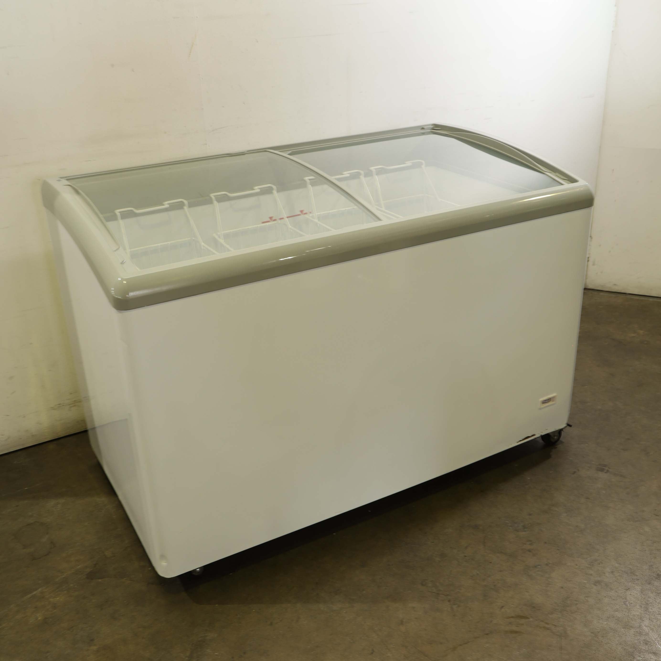 Exquisite SD-400 Chest Freezer (2)