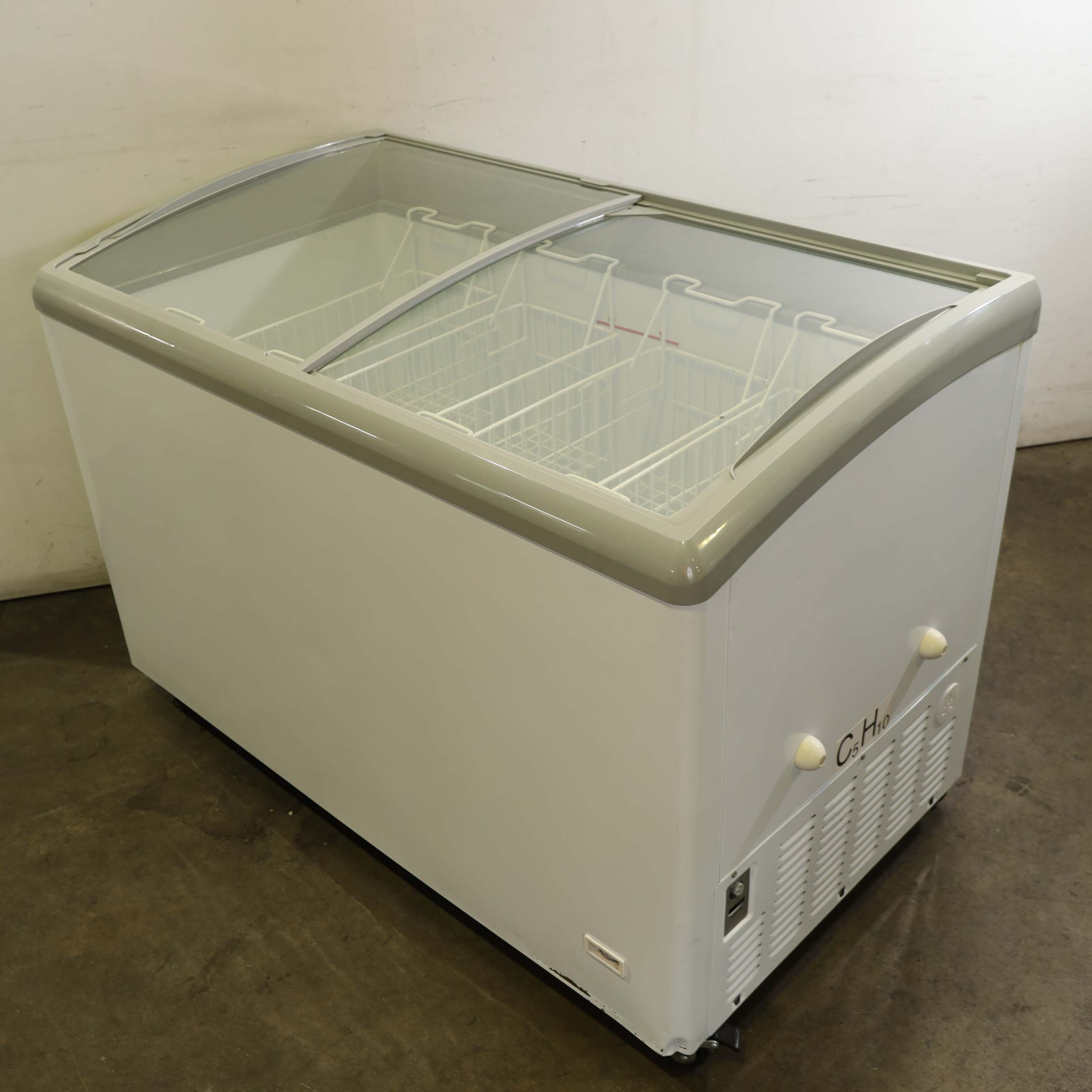 Exquisite SD-400 Chest Freezer (4)