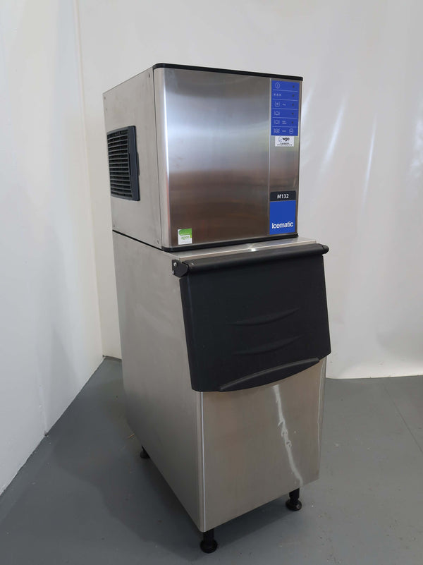 Icematic M132 AX H LARGE  Ice Machine (4)