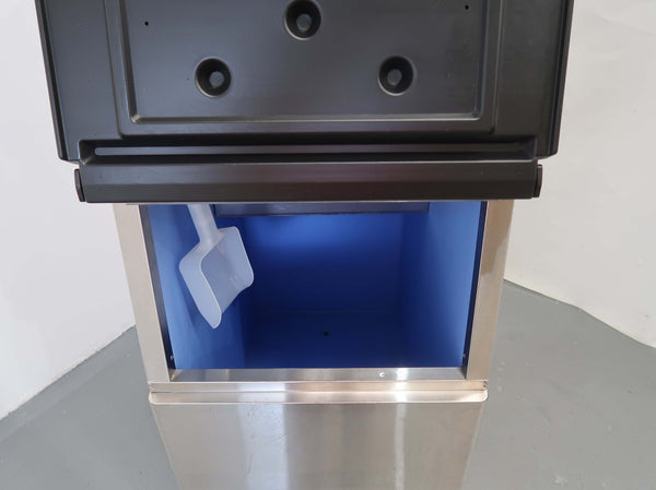 Icematic M132 AX H LARGE  Ice Machine (5)