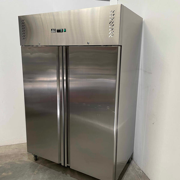 AG Equipment GN1200BTV - Upright Freezer (3)