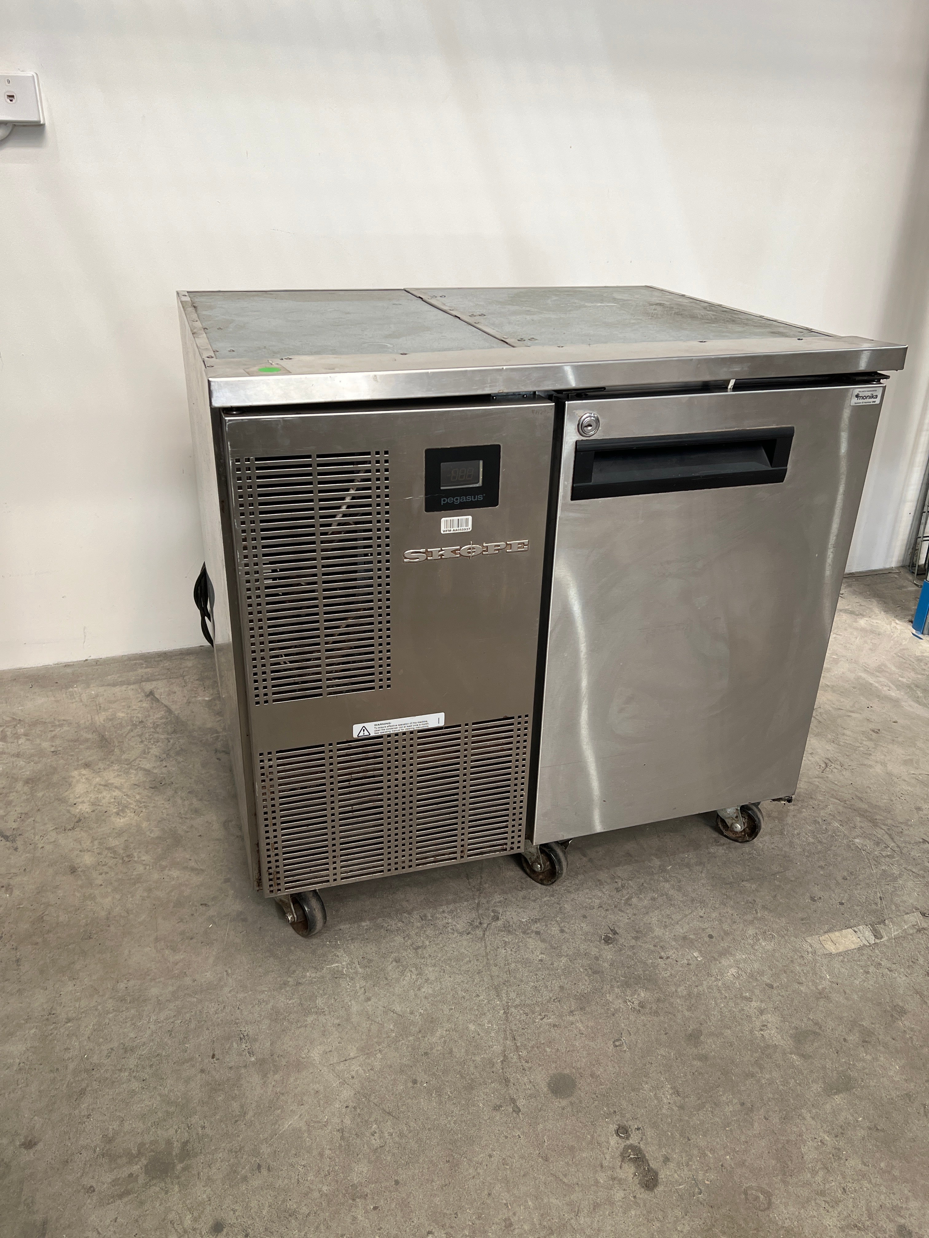 Thumbnail - Skope PG100HC-2 Single Solid Door Undercounter Fridge
